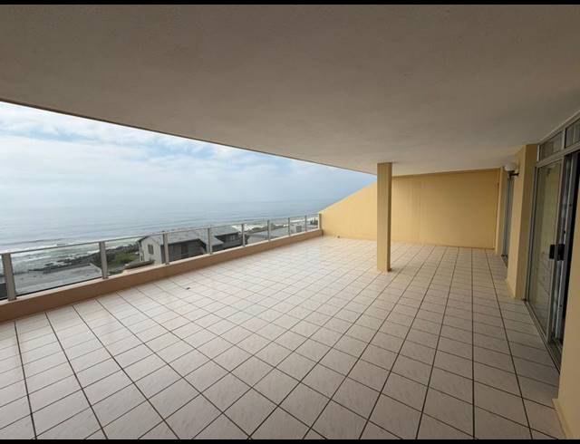 3 BEDROOM APARTMENT FOR SALE IN MANABA BEACH